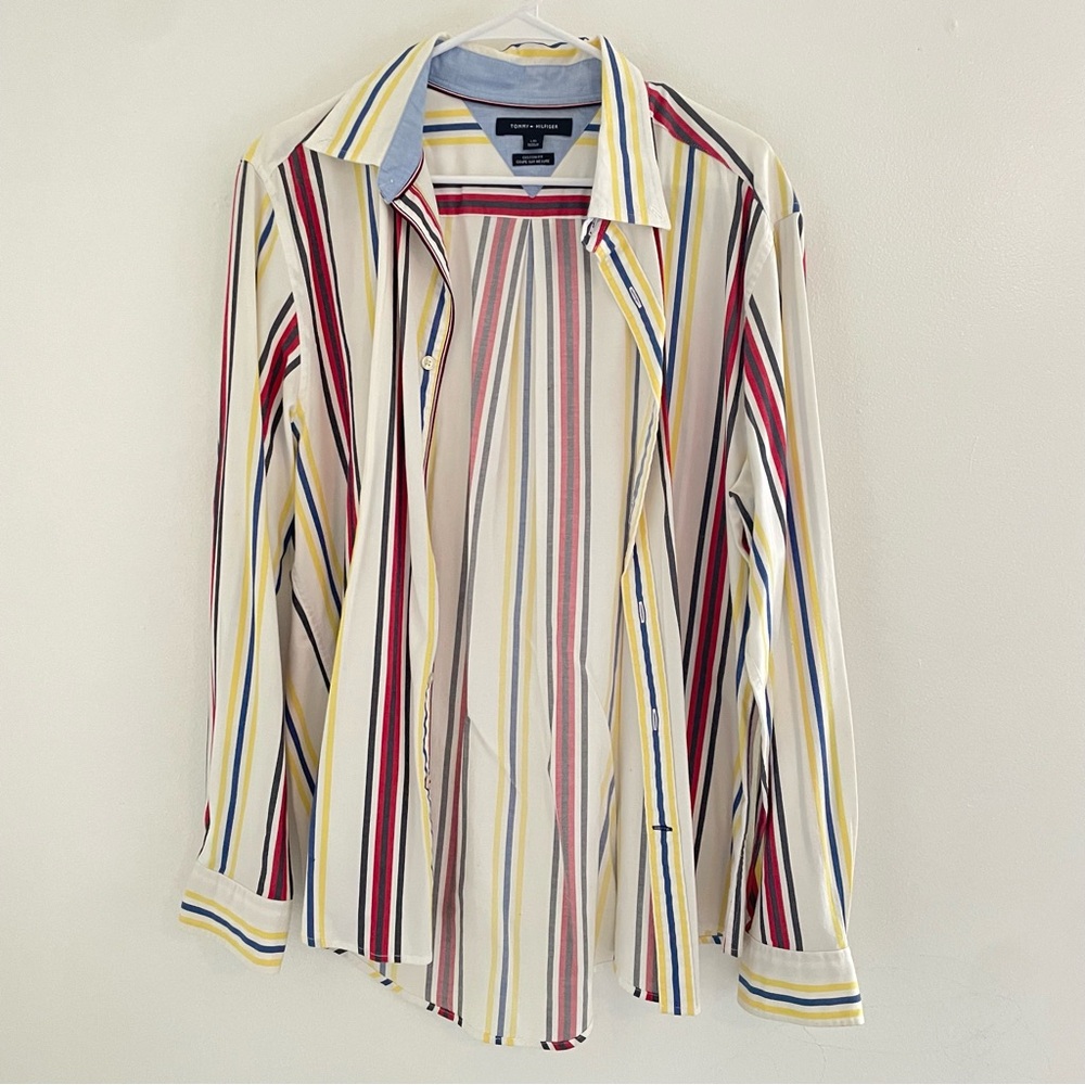 Tommy Hilfiger button up